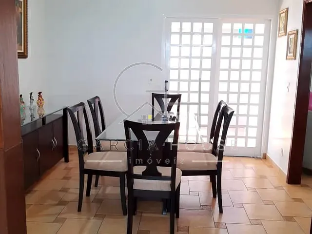 Casa com 297m² 3 quartos e 3 banheiros, à venda, no bairro Bonfim Paulista em Ribeirão Preto