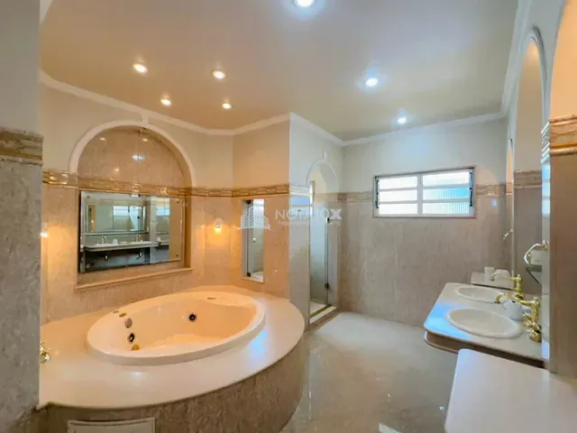 Casa com 600m² 5 quartos e 9 banheiros, à venda, no bairro Taquara em Rio de Janeiro