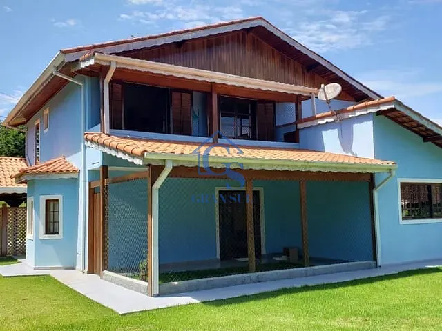 Casa com 900m² 3 quartos e 2 banheiros, à venda, no bairro Loteamento Chacaras Embu-Guacu em Embu-Guaçu