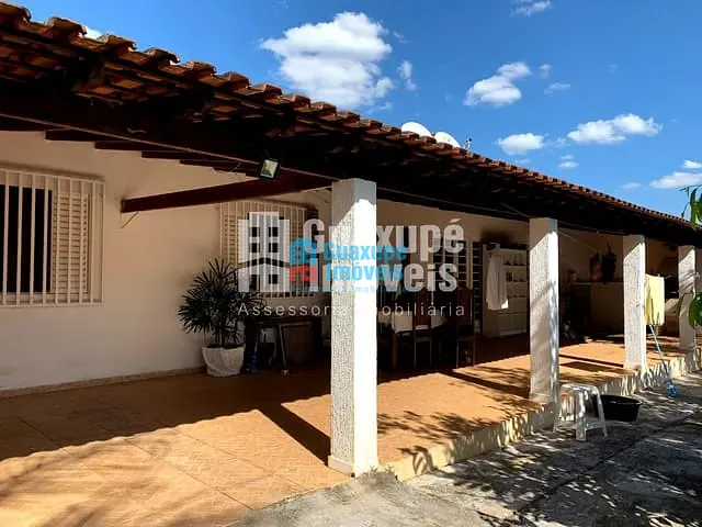 Casa com 112m² 2 quartos e 1 banheiro, à venda, no bairro Jardim Agenor de Lima em Guaxupé
