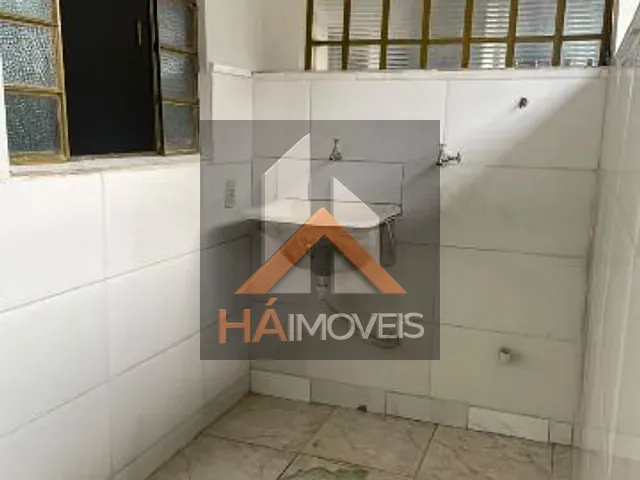 Casa com 56m² 2 quartos e 1 banheiro, para alugar, no bairro Boa Vista em Belo Horizonte