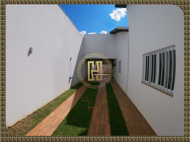 Casa com 384m² 2 quartos e 3 banheiros, à venda, no bairro Residencial Flamboyant em Nova Mutum