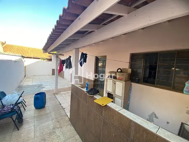 Casa 6 quartos e 5 banheiros, à venda, no bairro Jardim Morumbi em Cambé