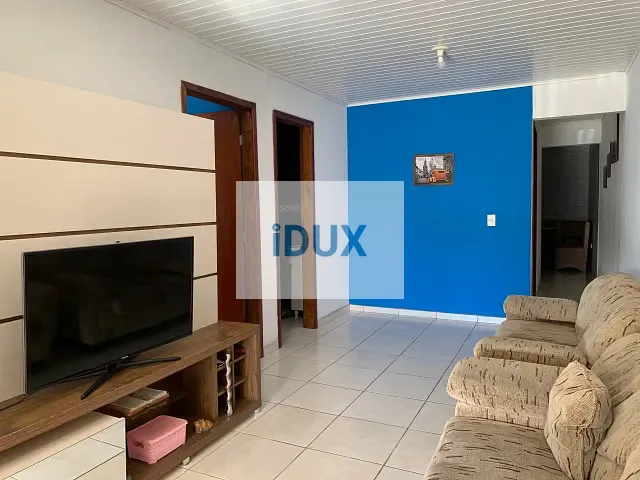 Casa com 180m² 2 quartos e 1 banheiro, à venda, no bairro Costeira em São José dos Pinhais