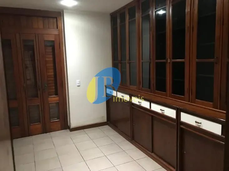 Casa, 7 quartos, 675 m² - Foto 23