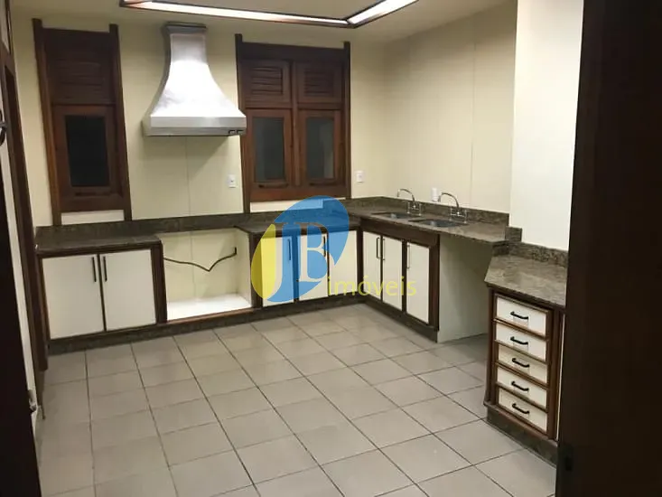 Casa, 7 quartos, 675 m² - Foto 31