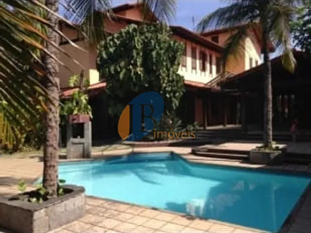 Casa 7 quartos e 3 banheiros, à venda, no bairro Piratininga em Niterói