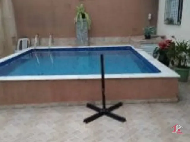 Casa 2 quartos e 2 banheiros, à venda, no bairro Jamaica (Praia) em Itanhaém