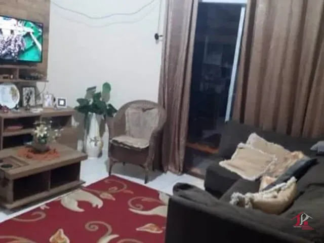 Casa 2 quartos e 2 banheiros, à venda, no bairro Jamaica (Praia) em Itanhaém