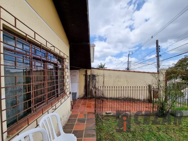 Casa com 500m² 4 quartos e 2 banheiros, à venda, no bairro Bairro Alto em Curitiba