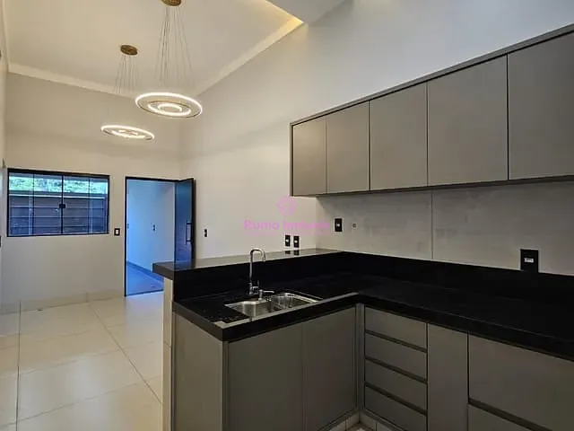 Casa 2 quartos e 1 banheiro, à venda, no bairro Residencial Canaã II em Rio Verde