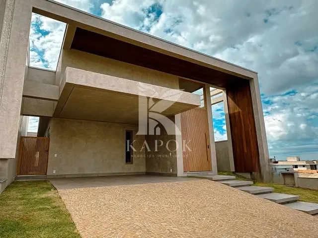 Casa com 363m² 4 quartos e 5 banheiros, à venda, no bairro Parque Brasil 500 em Paulínia