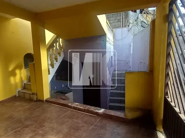 Casa com 230m² 2 quartos e 2 banheiros, à venda, no bairro Vila Aquilino em Santo André