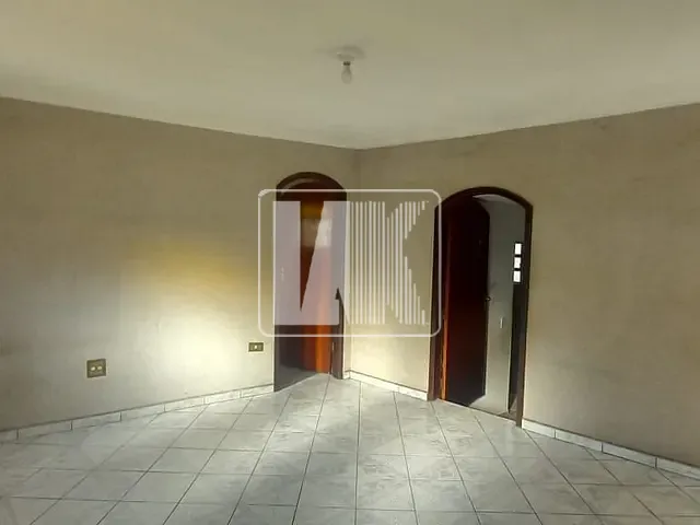 Casa com 230m² 2 quartos e 2 banheiros, à venda, no bairro Vila Aquilino em Santo André