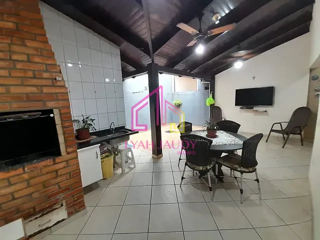 Casa com 175m² 3 quartos e 3 banheiros, à venda, no bairro Jardim Mariana em Cuiabá