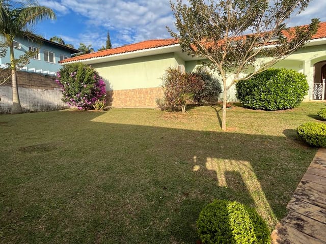Casa com 4000m² 5 quartos e 5 banheiros, à venda, no bairro Chácara Malota em Jundiaí