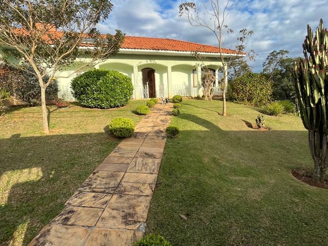 Casa com 4000m² 5 quartos e 5 banheiros, à venda, no bairro Chácara Malota em Jundiaí