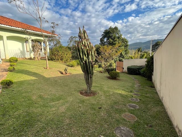Casa com 4000m² 5 quartos e 5 banheiros, à venda, no bairro Chácara Malota em Jundiaí