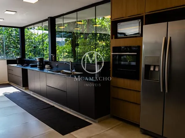 Casa com 1300m² 5 quartos e 8 banheiros, à venda, no bairro Itanhangá em Rio de Janeiro