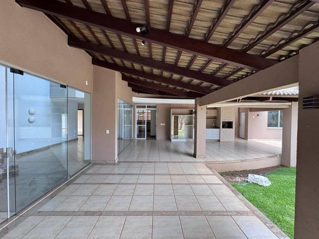 Casa com 651m² 4 quartos e 6 banheiros, para alugar, no bairro Cidade Vera Cruz - Jardins Viena em Aparecida de Goiânia