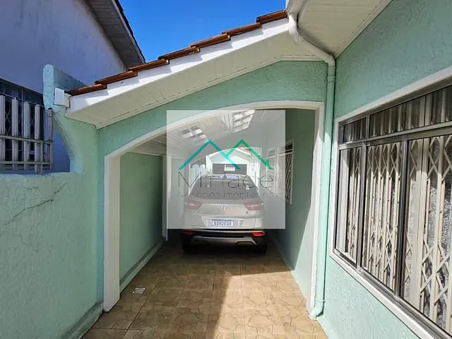 Casa com 210m² 3 quartos e 2 banheiros, à venda, no bairro Portão em Curitiba