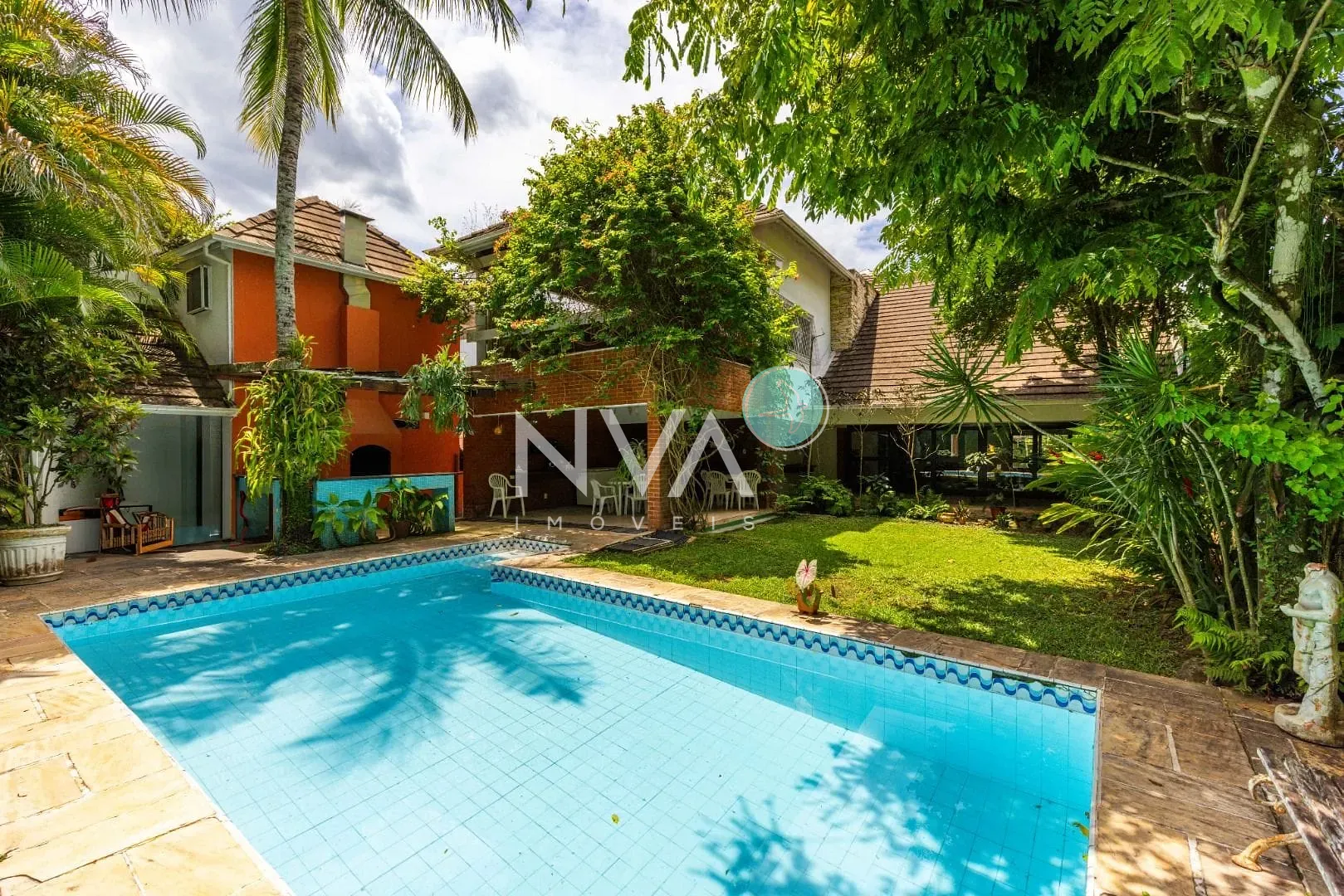 Casa, 5 quartos, 554 m² - Foto 1
