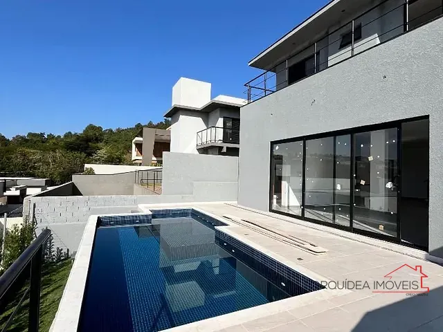 Casa com 360m² 3 quartos e 5 banheiros, à venda, no bairro Rio Abaixo em Atibaia