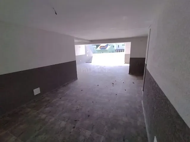 Casa com 212m², à venda, no bairro Santa Cândida em Curitiba
