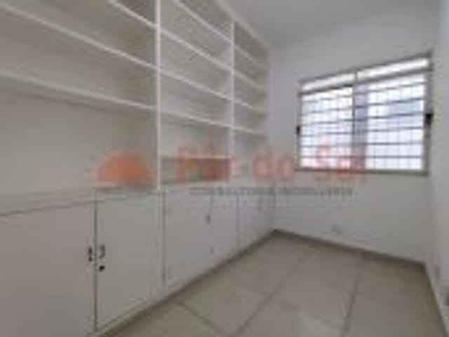 Casa com 695m², para alugar, no bairro Sumarezinho em São Paulo