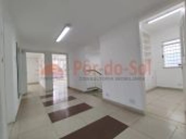 Casa com 695m², para alugar, no bairro Sumarezinho em São Paulo