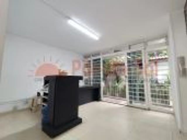 Casa com 695m², para alugar, no bairro Sumarezinho em São Paulo