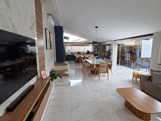 Casa 4 quartos e 6 banheiros, à venda, no bairro Condomínio Império dos Nobres (Sobradinho) em Brasília
