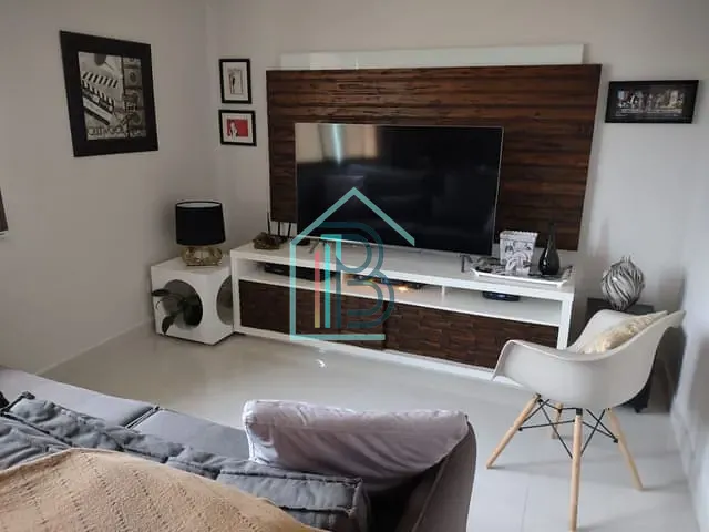 Casa com 340m² 4 quartos e 3 banheiros, à venda, no bairro São Paulo II em Cotia