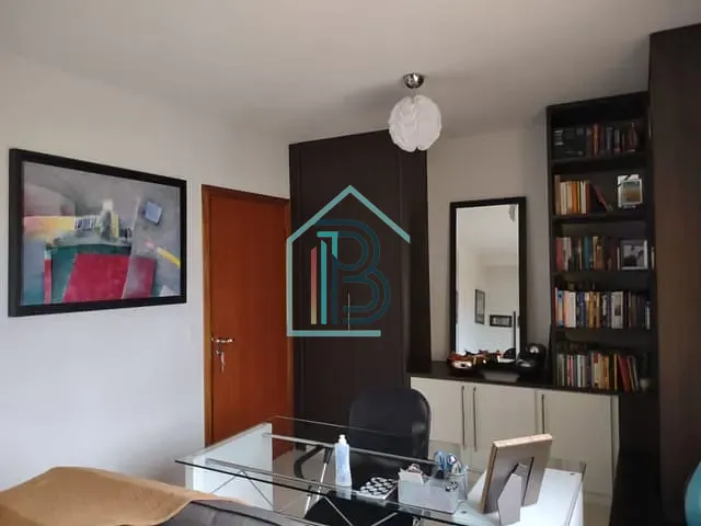 Casa com 340m² 4 quartos e 3 banheiros, à venda, no bairro São Paulo II em Cotia