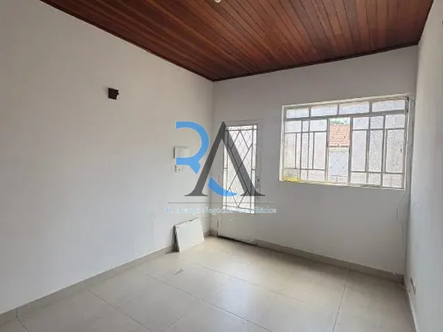 Casa 2 quartos e 1 banheiro, para alugar, no bairro Quarta Parada em São Paulo