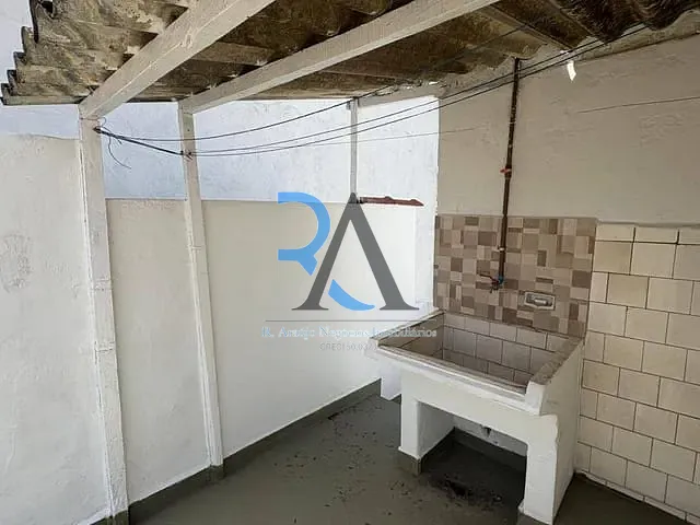 Casa 2 quartos e 1 banheiro, para alugar, no bairro Quarta Parada em São Paulo