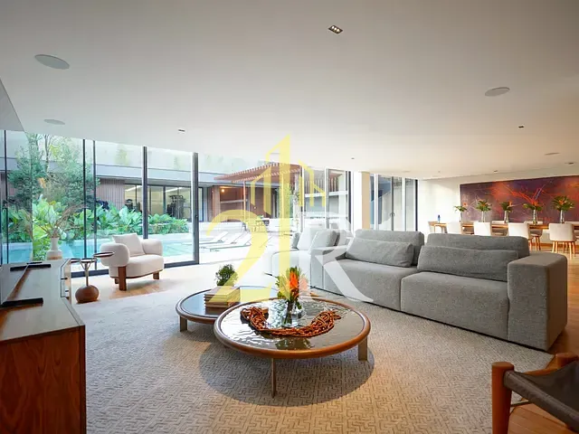Casa com 1183m² 6 quartos e 6 banheiros, à venda, no bairro Jardim Luzitânia em São Paulo
