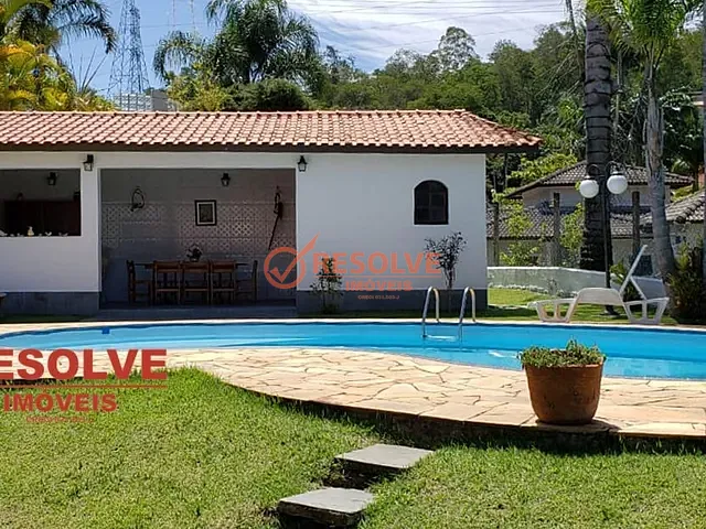 Casa com 1240m² 4 quartos e 4 banheiros, à venda, no bairro Paião em Guararema