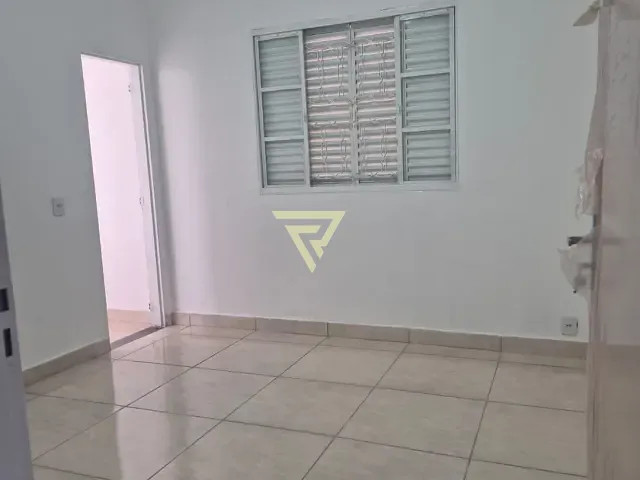 Casa com 160m² 3 quartos e 2 banheiros, à venda ou para alugar, no bairro Parque dos Pinus em Ribeirão Preto