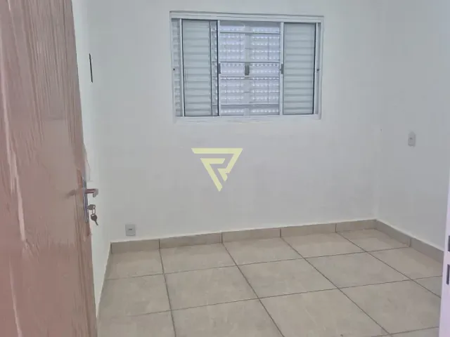 Casa com 160m² 3 quartos e 2 banheiros, à venda ou para alugar, no bairro Parque dos Pinus em Ribeirão Preto