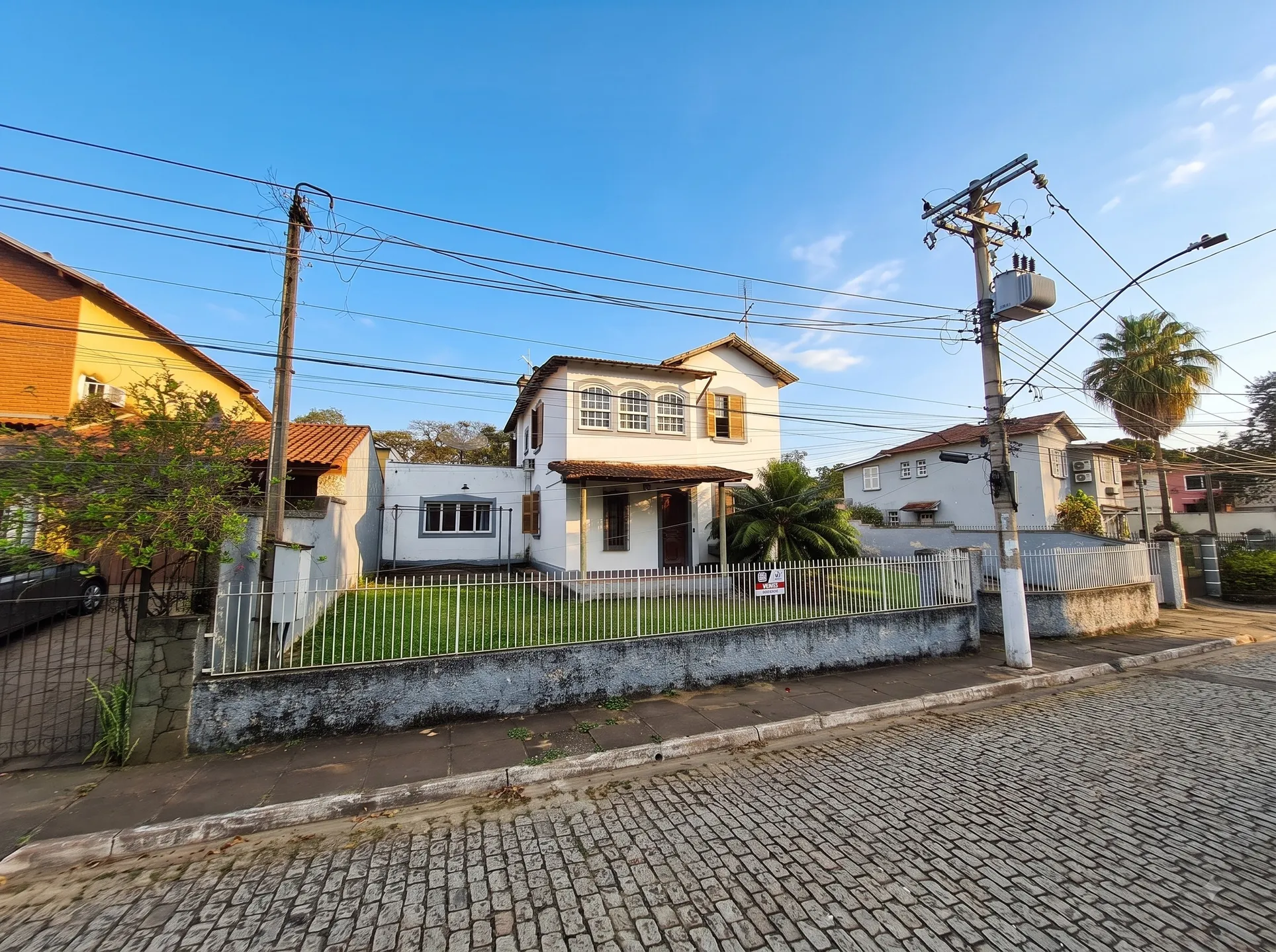 Rua Cento e seis, 53