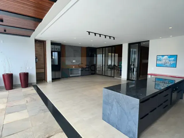 Casa 4 quartos e 6 banheiros, à venda, no bairro Ouro Preto em Patrocínio