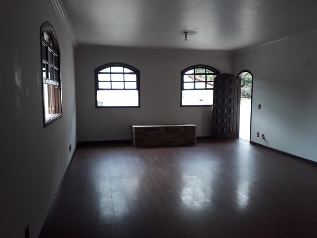 Casa com 120m² 3 quartos e 3 banheiros, à venda, no bairro Quitandinha em Petrópolis