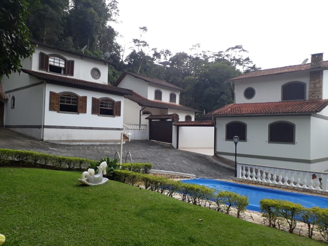 Casa à venda no bairro Quitandinha - Oportunidade única