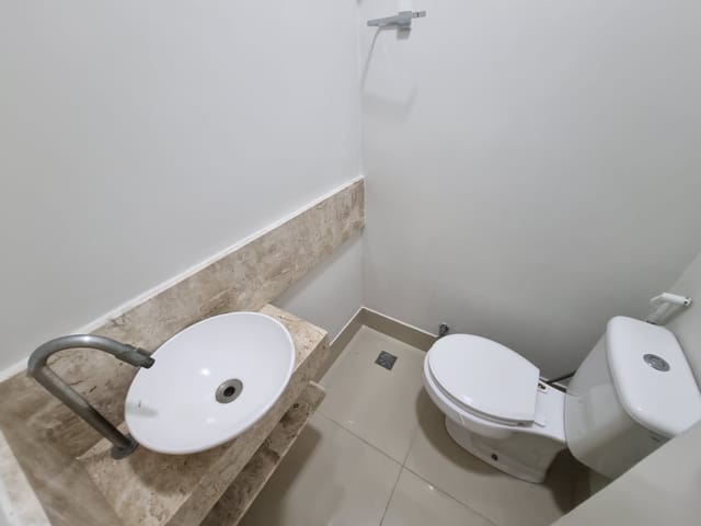 Casa 4 quartos e 6 banheiros, para alugar, no bairro Olho D'água em São Luís