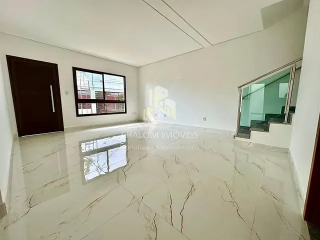 Casa com 156m² 3 quartos e 1 banheiro, à venda, no bairro Trevo em Belo Horizonte
