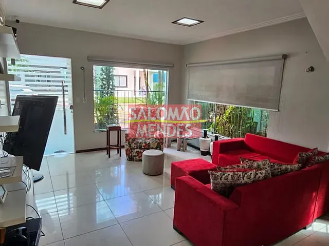 Casa com 300m² 4 quartos e 5 banheiros, à venda, no bairro Quarenta Horas (Coqueiro) em Ananindeua