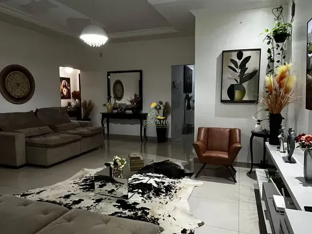 Casa 3 quartos e 3 banheiros, à venda ou para alugar, no bairro Residencial Condomínio Jardim Veneza em Senador Canedo