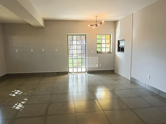 Casa com 180m², para alugar, no bairro Centro em Indaiatuba