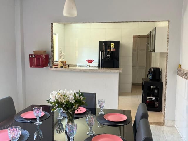 Casa com 250m² 3 quartos e 2 banheiros, à venda, no bairro Chácara do Governador em Goiânia